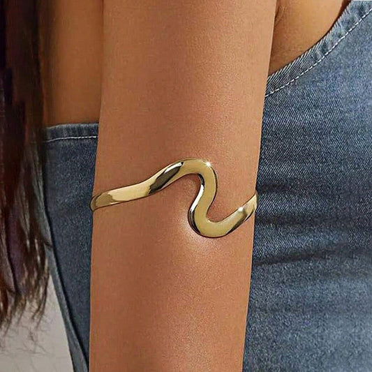 Camille Gold Arm cuff