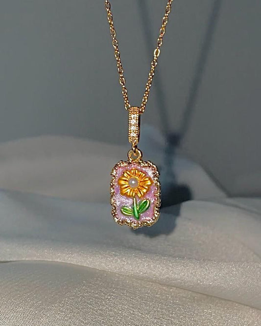 Daisy/ Sunflower Darling Necklace
